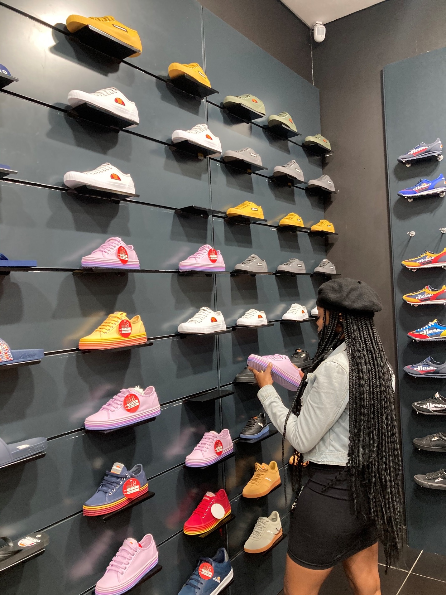 SHOP AUTHENTIC – A GENERAL SNEAKER SHOPPING GUIDE – Monochrome Magazine